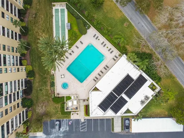 $2,250 | 900 Cove Cay Drive, Unit 5F, Clearwater, FL 33760