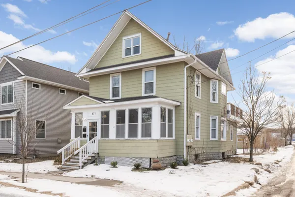 $364,900 | 671 South Canton Street, St. Paul, MN 55102