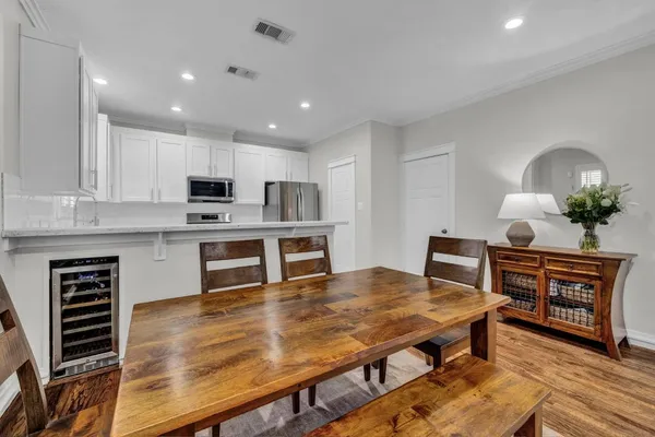 $2,950 | 5832 Darling Street, Unit 5, Houston, TX 77007