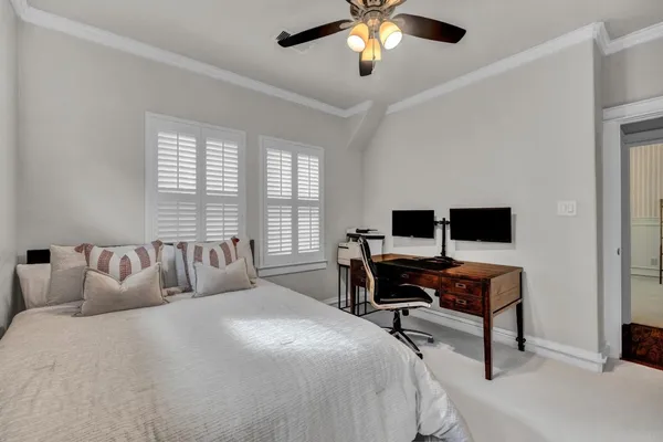 $2,950 | 5832 Darling Street, Unit 5, Houston, TX 77007
