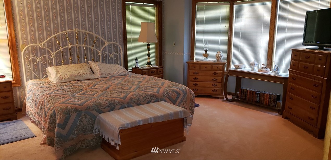 353 Gish Road Onalaska, WA 98570 - Photo 14 of 40 Gallery Image 14