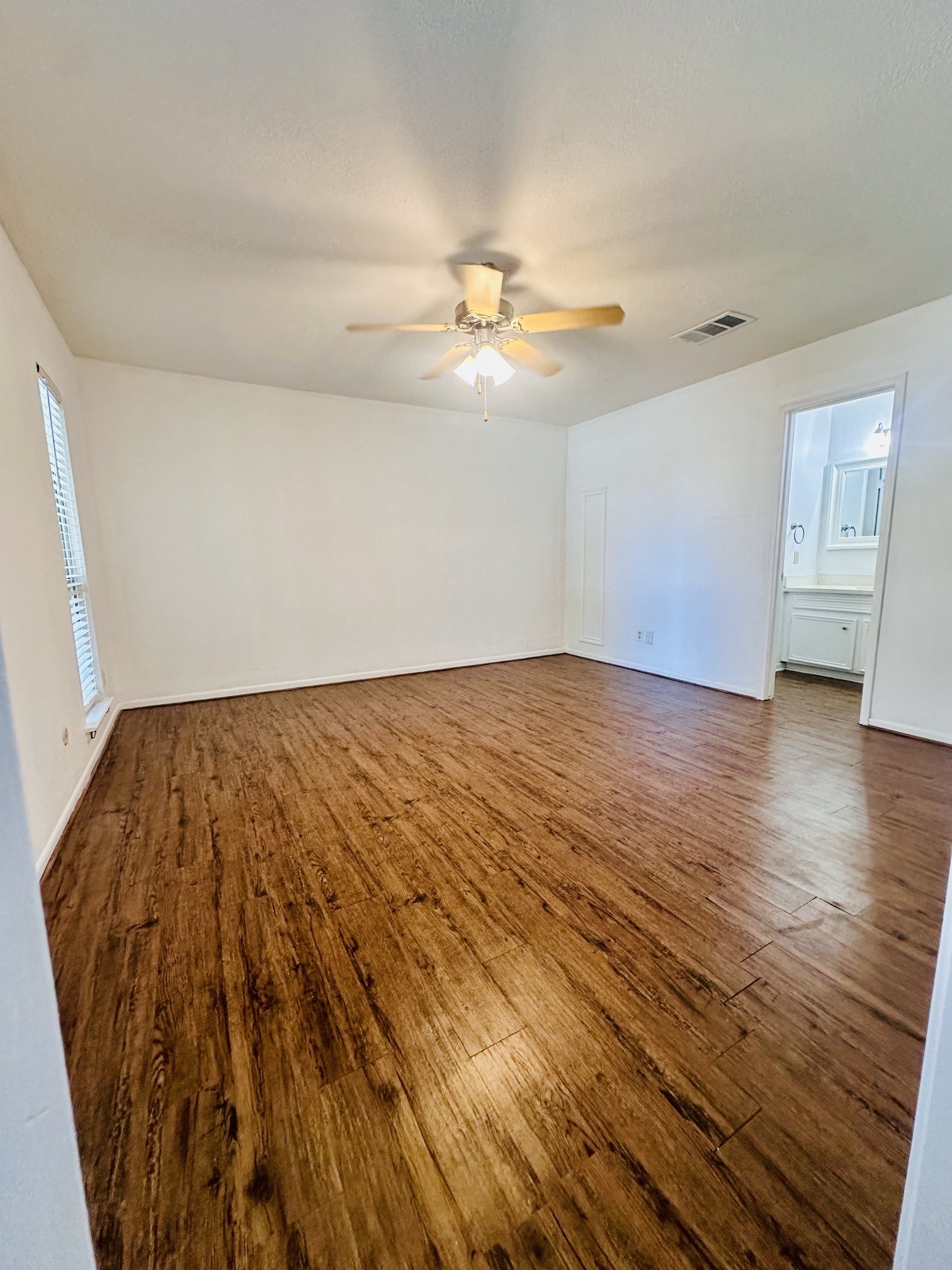 1413 Bonanza Road, Unit 413 Houston, TX 77062 - Photo 27 of 31 Gallery Image 27