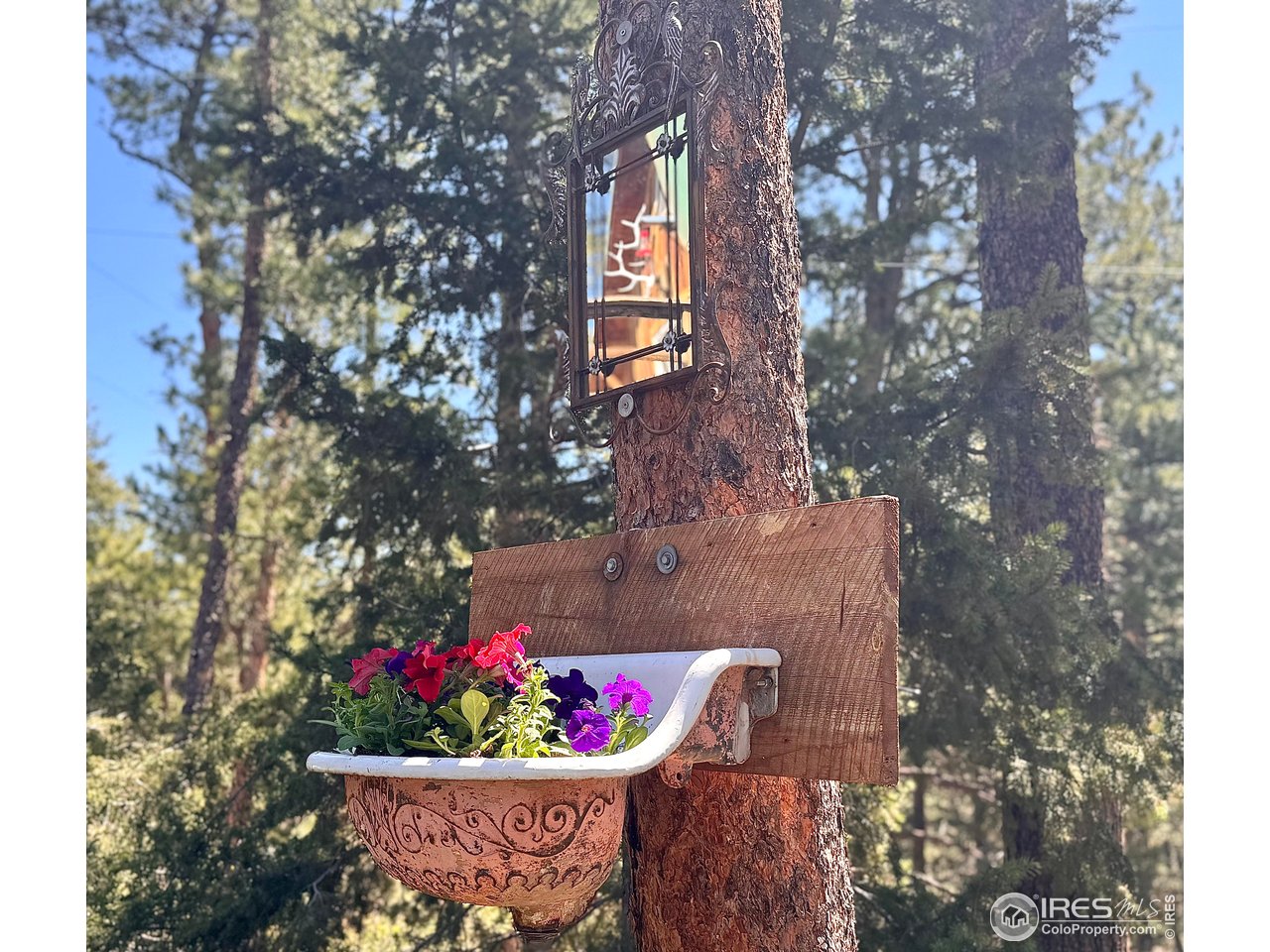 147 Cedar Drive Lyons, CO 80540 - Photo 34 of 37 147 Cedar exudes charm in the Colorado mountains.