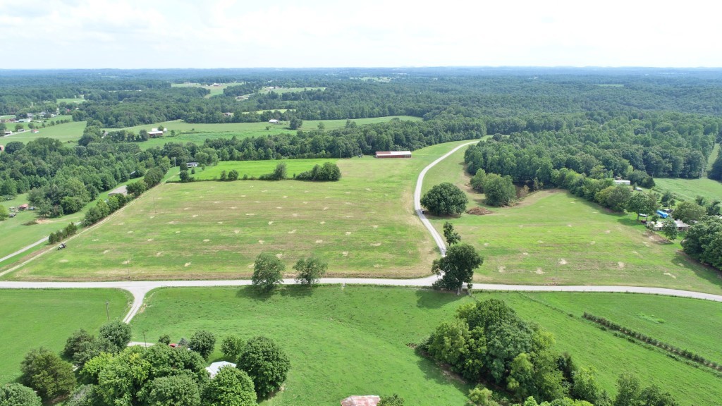 1 Hawkins Road Westmoreland, TN 37186 - Photo 2 of 4 Gallery Image 2