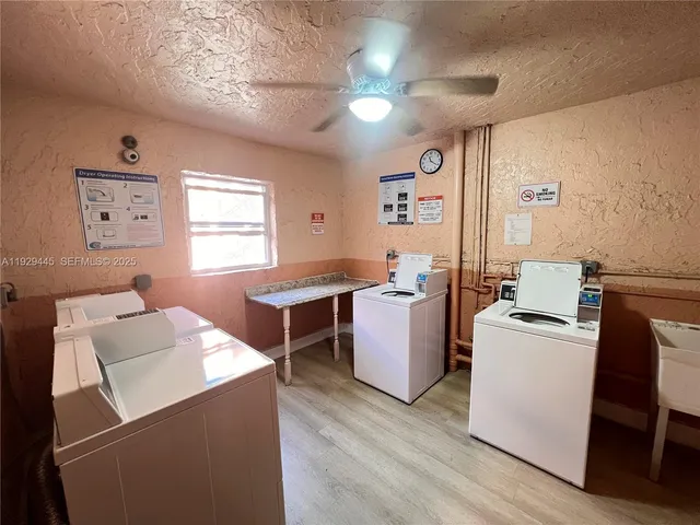 $1,800 | 1855 West 60th Street, Unit 430, Hialeah, FL 33012