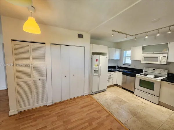 $2,650 | 1080 99th Street, Unit 321, Bay Harbor Islands, FL 33154