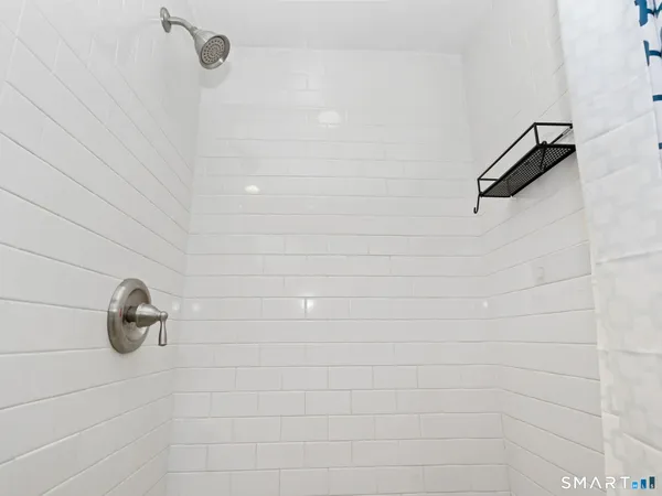 $2,300 | 212 New Canaan Avenue, Unit COTTAGE, Norwalk, CT 06850