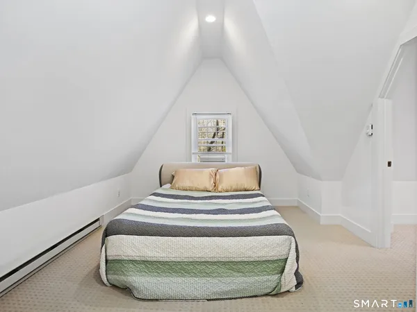 $2,300 | 212 New Canaan Avenue, Unit COTTAGE, Norwalk, CT 06850