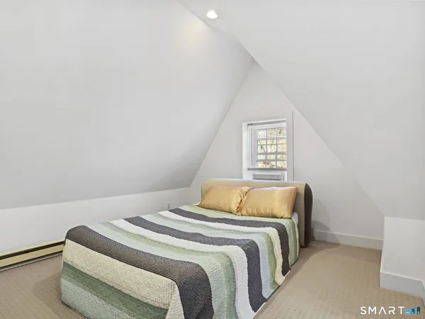 $2,300 | 212 New Canaan Avenue, Unit COTTAGE, Norwalk, CT 06850