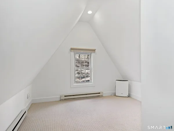 $2,300 | 212 New Canaan Avenue, Unit COTTAGE, Norwalk, CT 06850