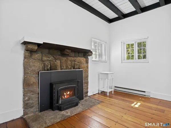 $2,300 | 212 New Canaan Avenue, Unit COTTAGE, Norwalk, CT 06850