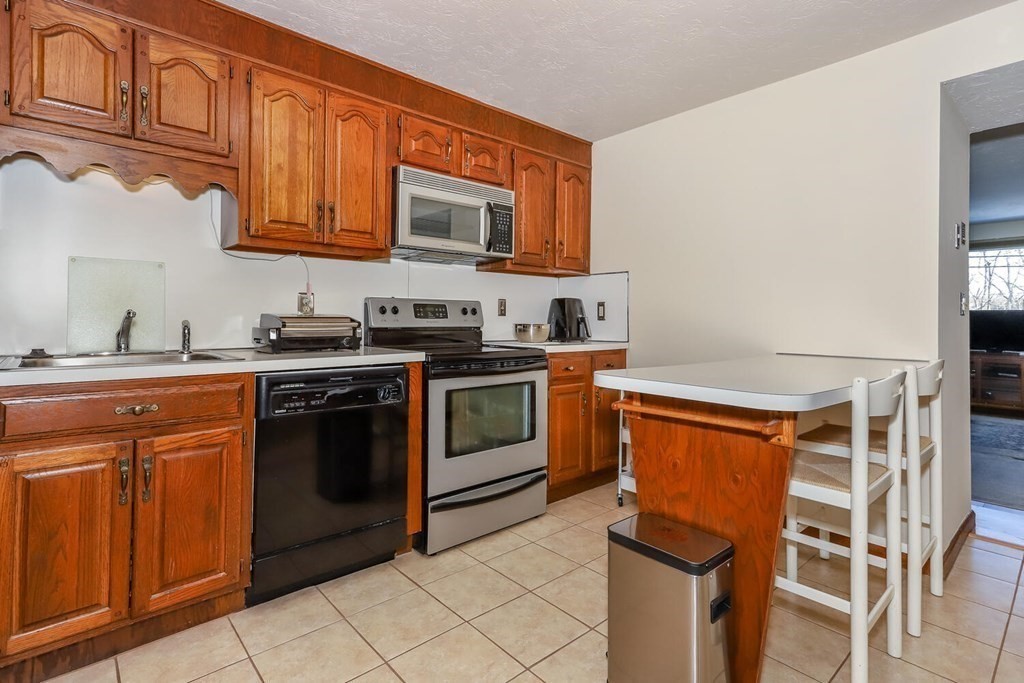 82 Neponset Street, Unit D Canton, MA 02021 - Photo 3 of 11 Gallery Image 3