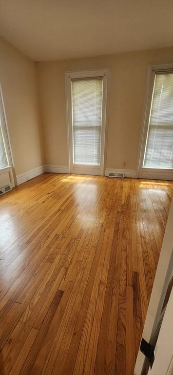 67 Thompson Street Springfield, MA 01109 - Photo 8 of 17 Gallery Image 8