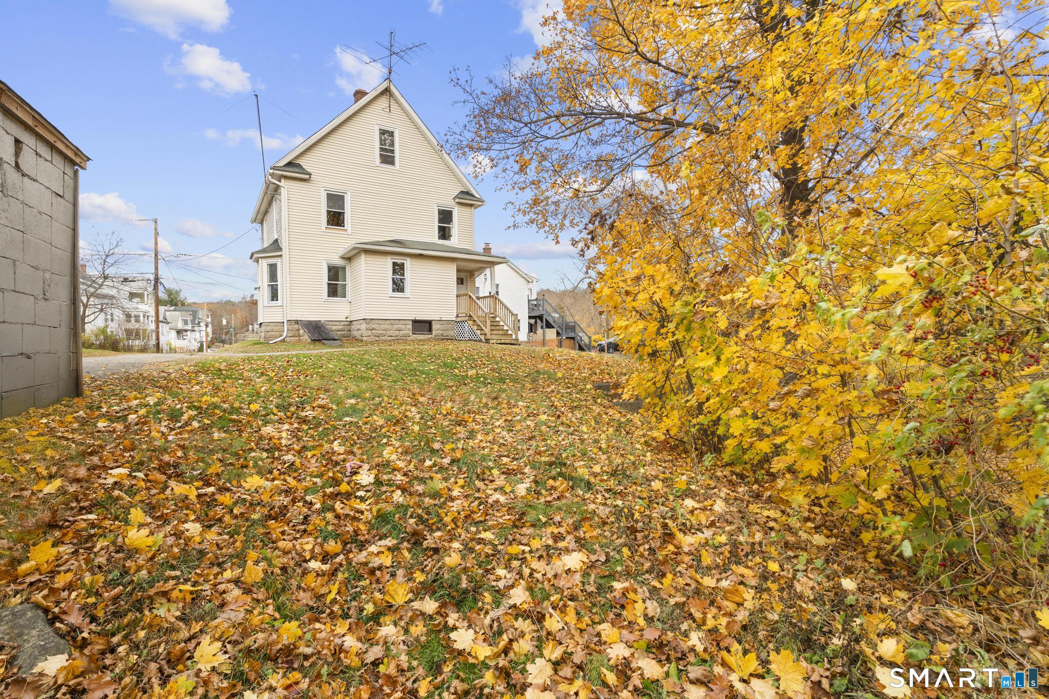 48 Maud Street Torrington, CT 06790 - Photo 6 of 35