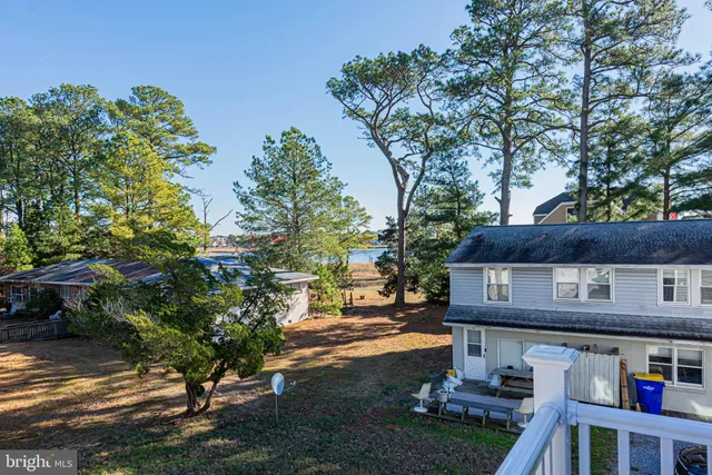 $699,990 | 37727 Lagoon Lane, Ocean View, DE 19970