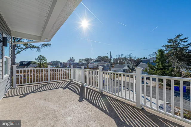 $699,990 | 37727 Lagoon Lane, Ocean View, DE 19970