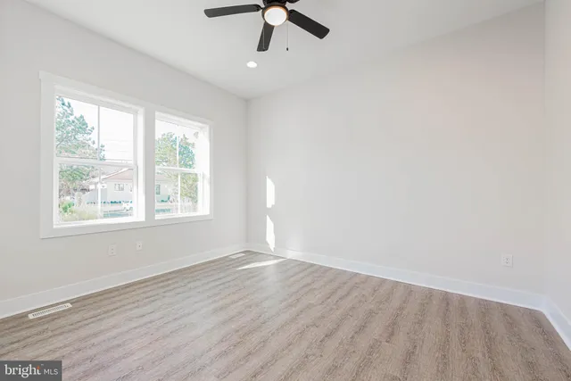 $699,990 | 37727 Lagoon Lane, Ocean View, DE 19970