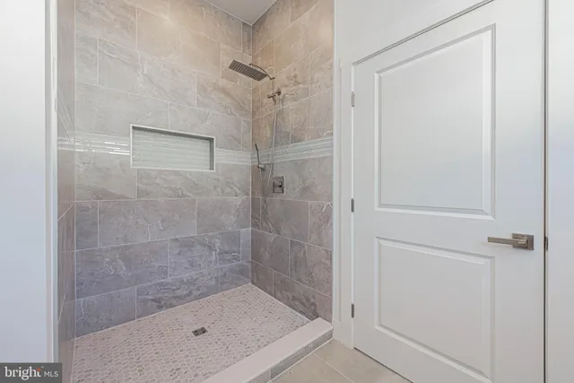 $699,990 | 37727 Lagoon Lane, Ocean View, DE 19970