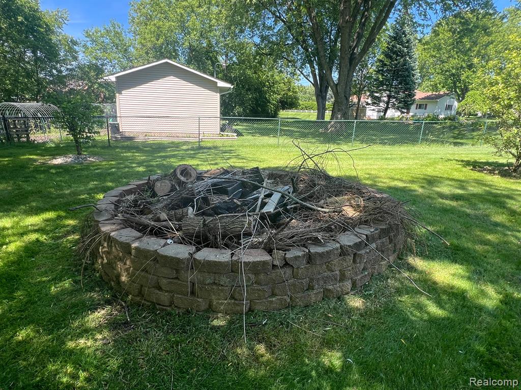 3523 North Gale Road Davison, MI 48423 - Photo 47 of 51