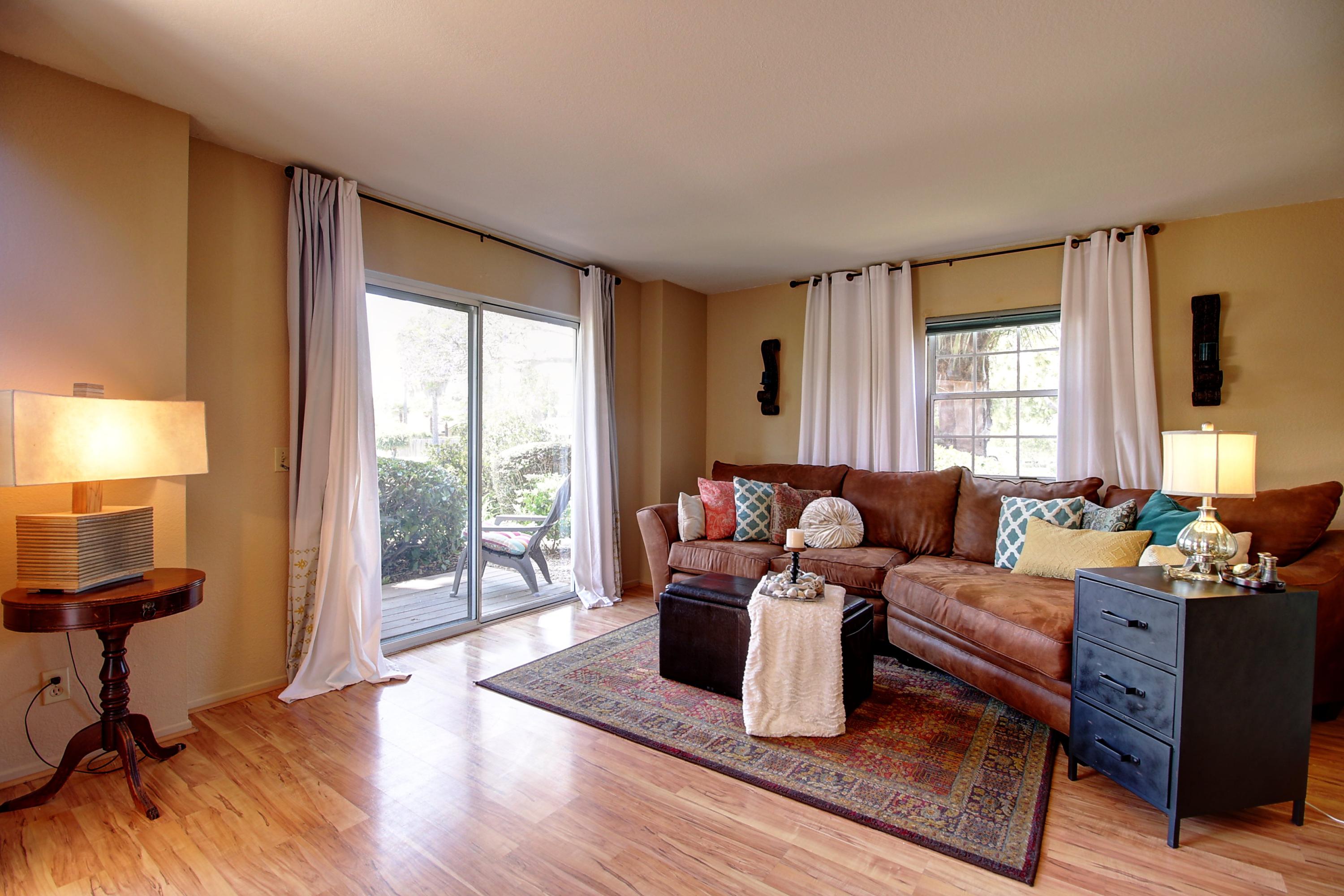 7190 Georgetown Road Goleta, CA 93117 - Photo 4 of 16 Living Room