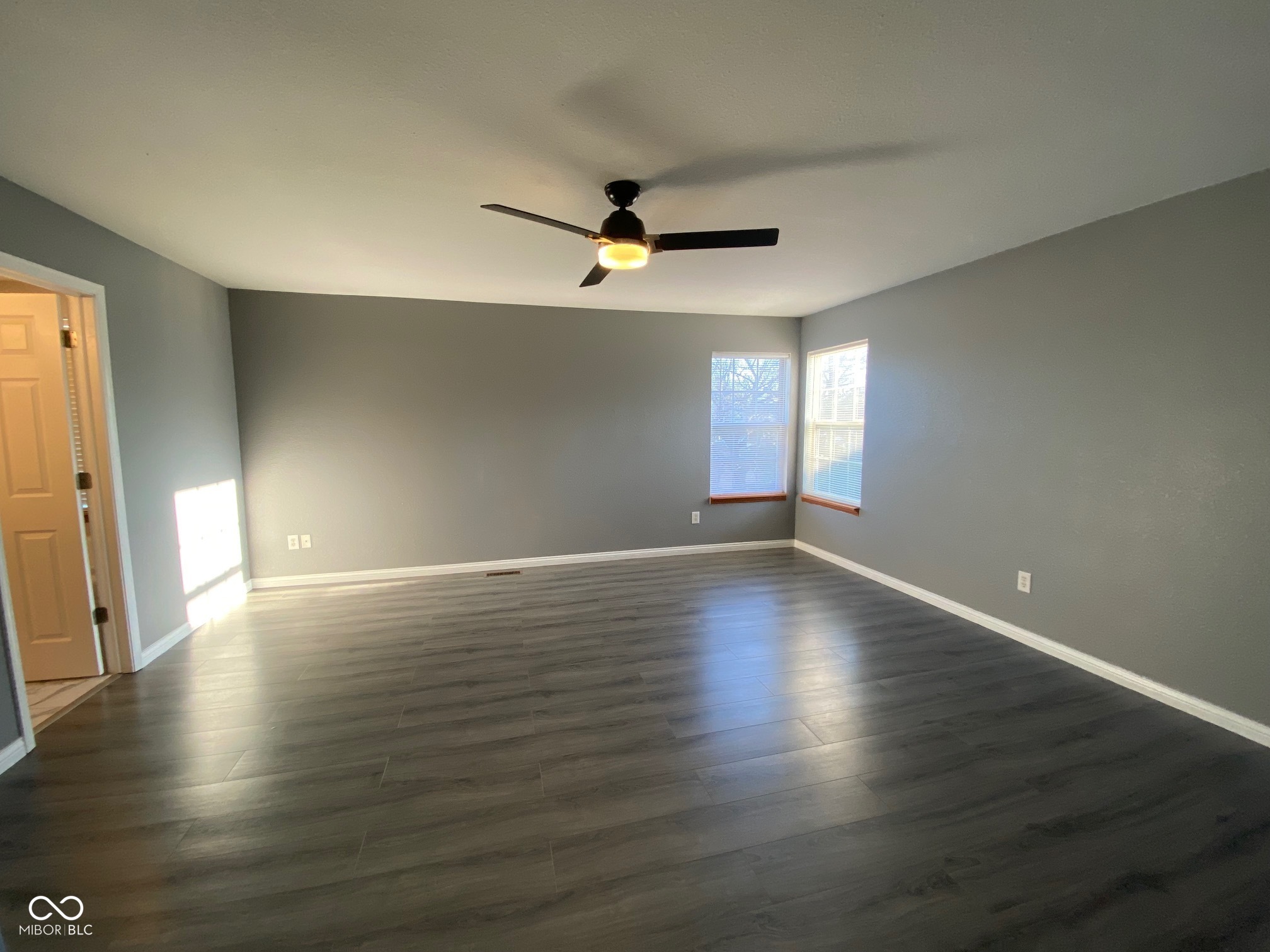 6625 Wolverine Way Indianapolis, IN 46237 - Photo 16 of 28