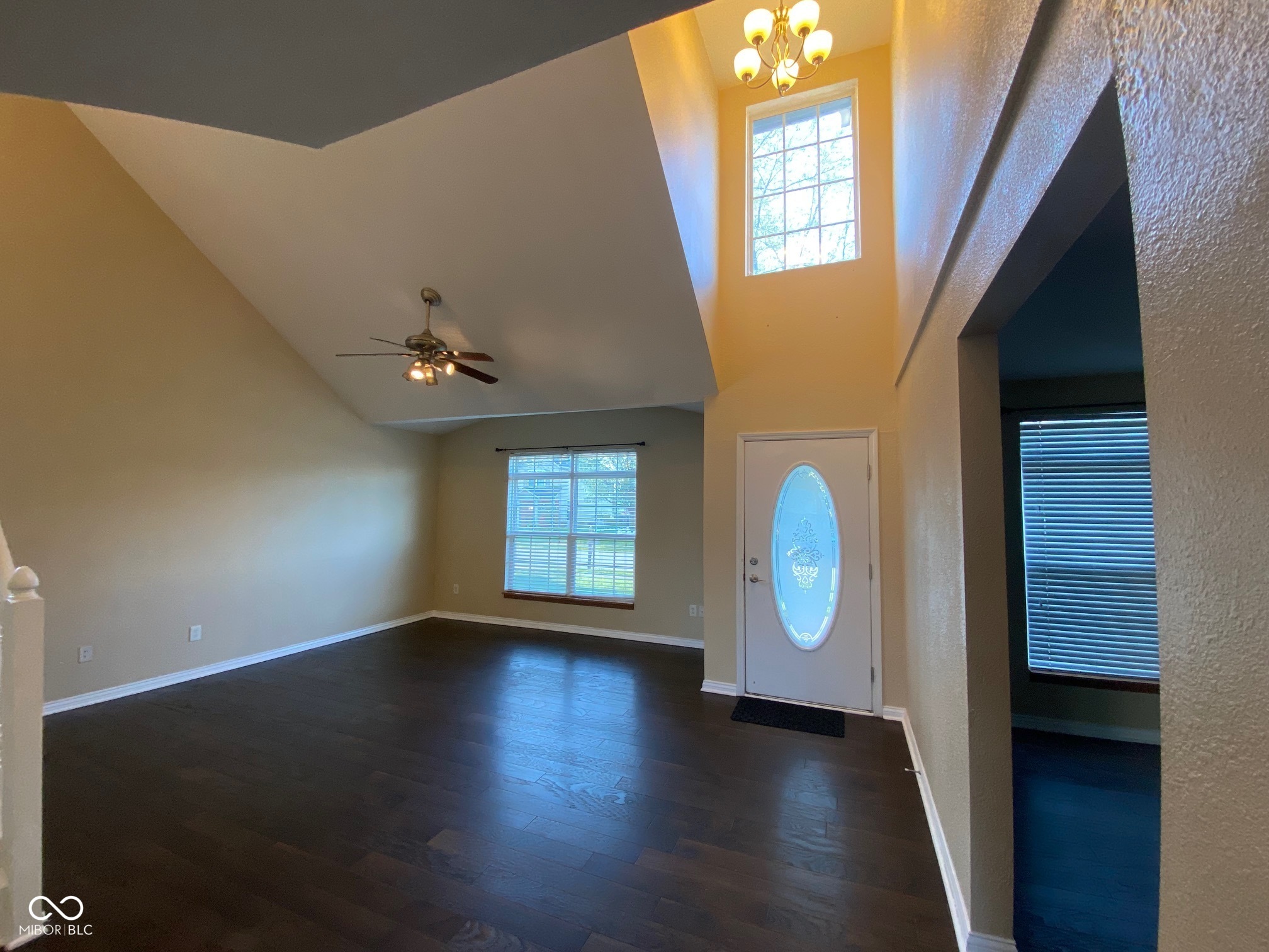 6625 Wolverine Way Indianapolis, IN 46237 - Photo 7 of 28