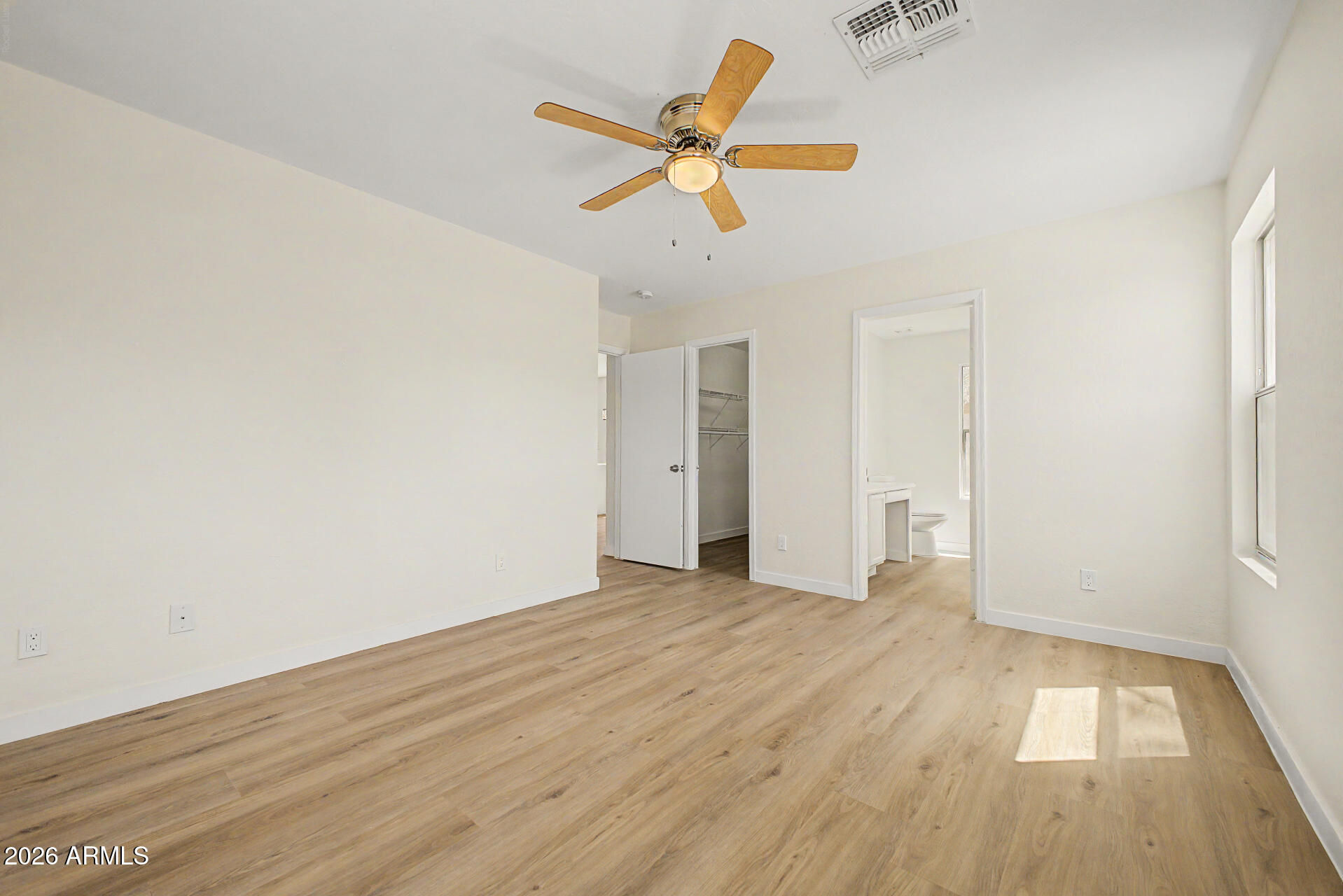 3149 West Maldonado Road Phoenix, AZ 85041 - Photo 12 of 27 13 - Maldonado