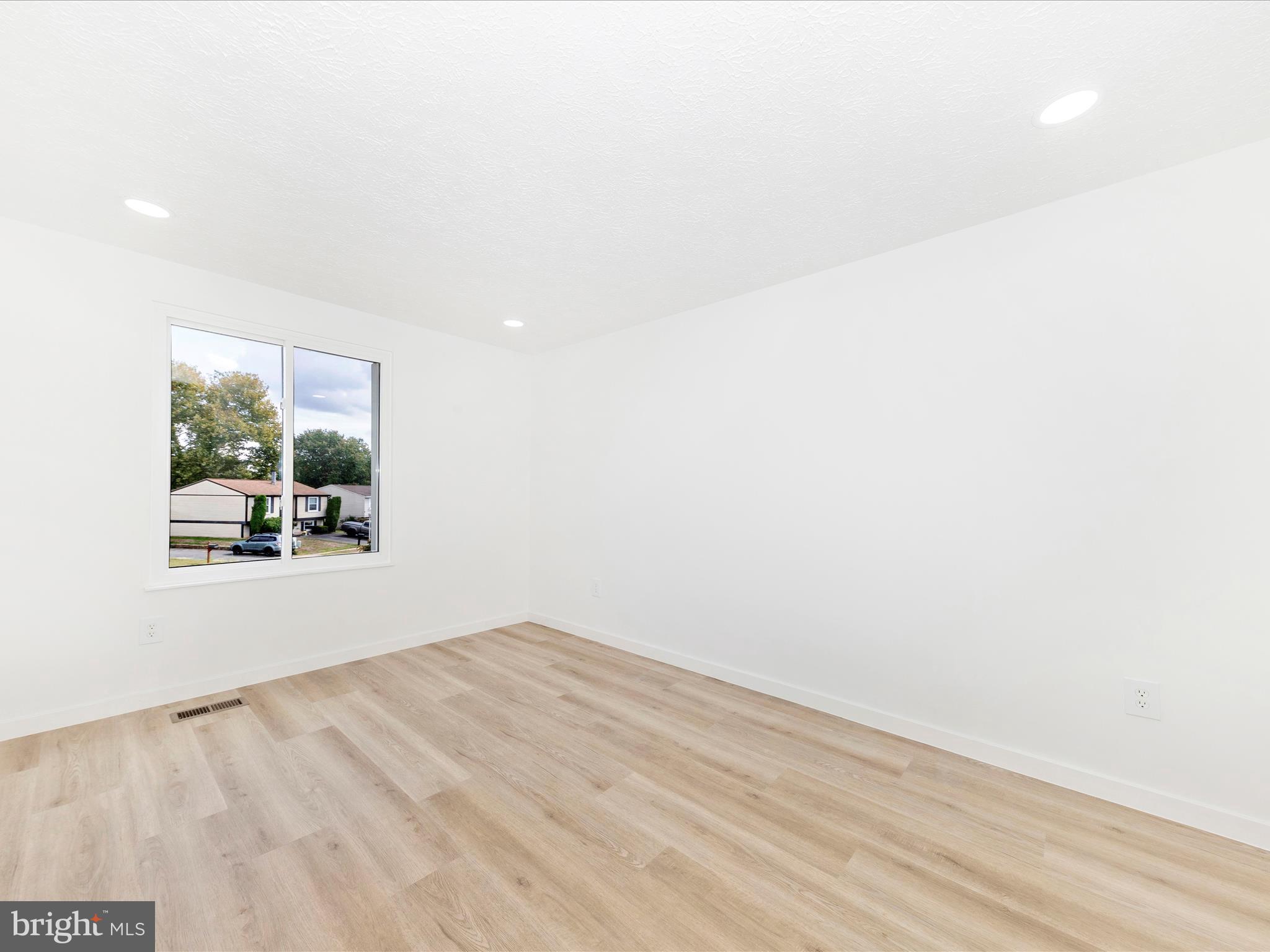 543 Logan Street Frederick, MD 21701 - Photo 22 of 47 IMG_4636