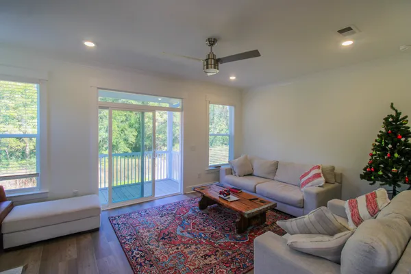 $3,550 | 406 Katies Scenic Court, Wando, SC 29492