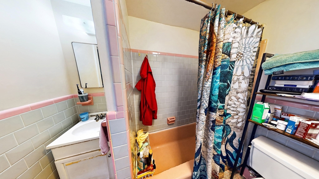 1069 Beacon Street, Unit 2 Brookline, MA 02446 - Photo 10 of 10
