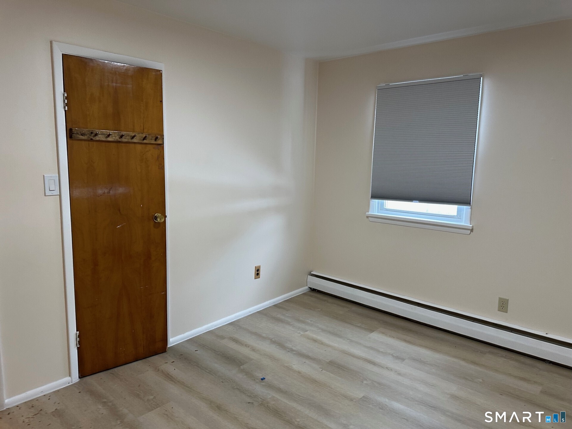 287 East Road Bristol, CT 06010 - Photo 15 of 17