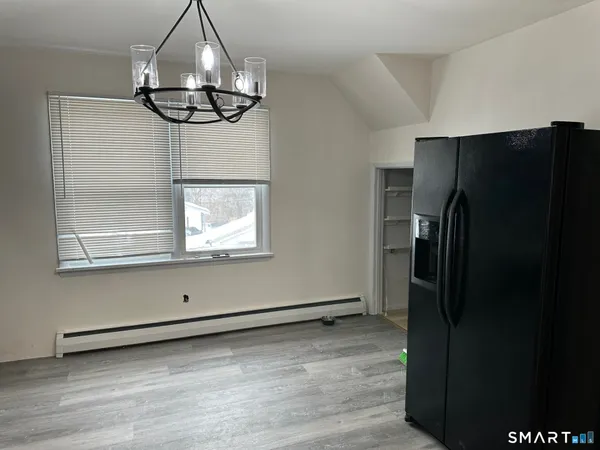 $1,800 | 287 East Street, Plainville, CT 06062