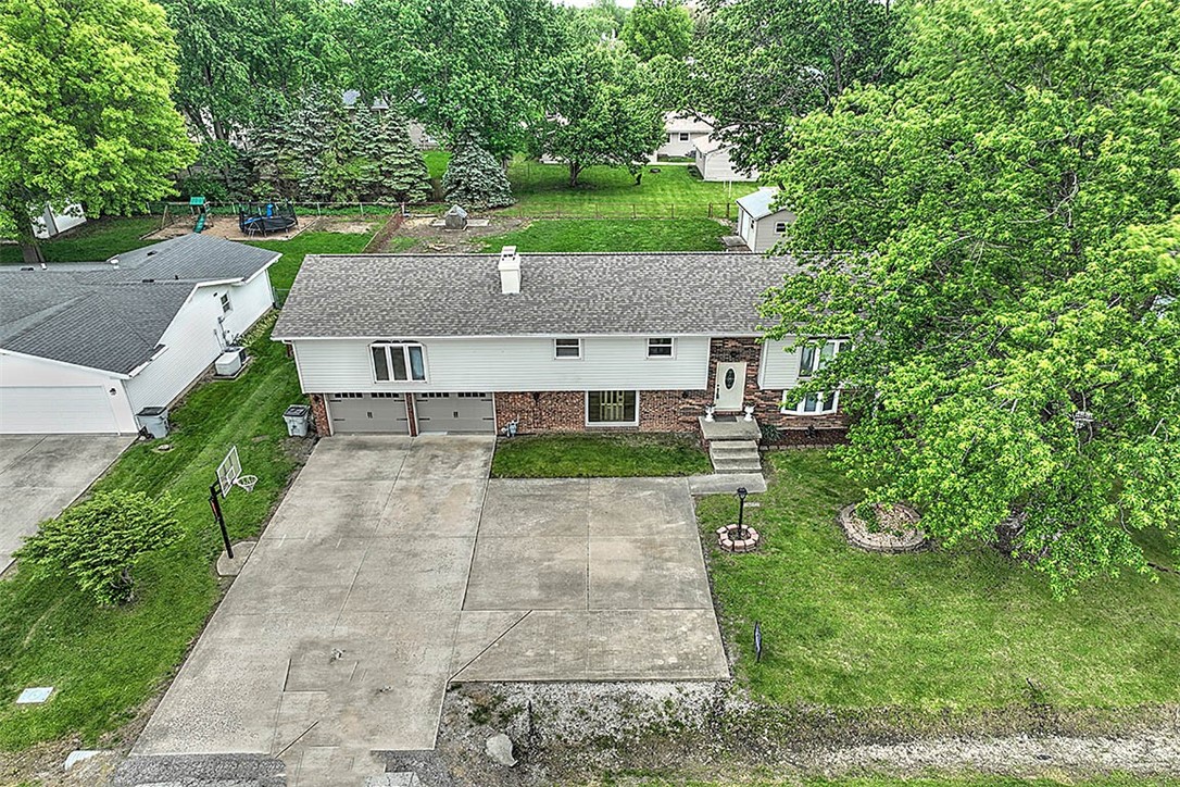 505 West Forsyth Road Forsyth, IL 62535 - Photo 32 of 36