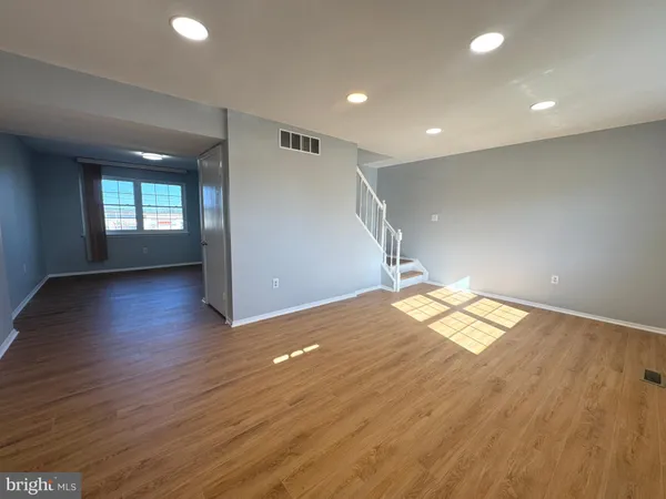 $2,495 | 17 Holland Hill Court, Catonsville, MD 21228