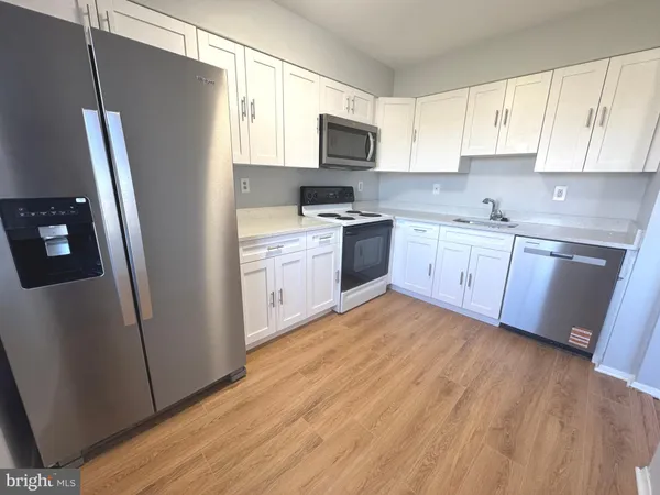 $2,495 | 17 Holland Hill Court, Catonsville, MD 21228