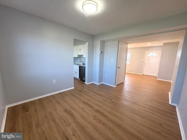 $2,495 | 17 Holland Hill Court, Catonsville, MD 21228
