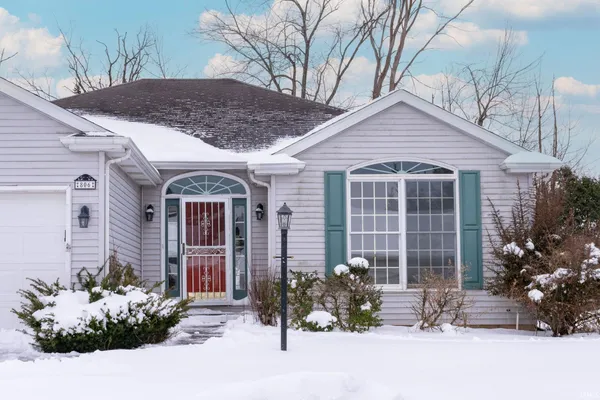 $249,900 | 806 Copper Field Drive, South Bend, IN 46614