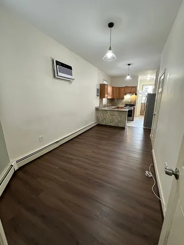 $220,000 | 616 10th Street, Unit 4, Union City, NJ 07087