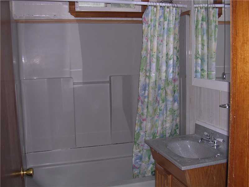 623 Providence Street Woonsocket, RI 02895 - Photo 12 of 20 Bathroom.