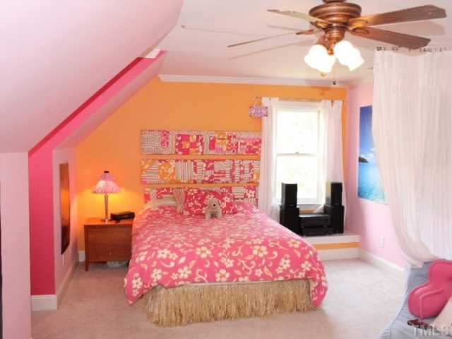 12100 Lockhart Lane Raleigh, NC 27614 - Photo 20 of 25 Third Floor Teen Suite