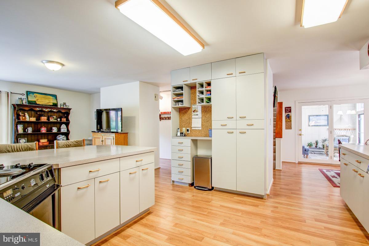 2367 Glade Bank Way Reston, VA 20191 - Photo 5 of 30 Generous cabinet space in Kitchen