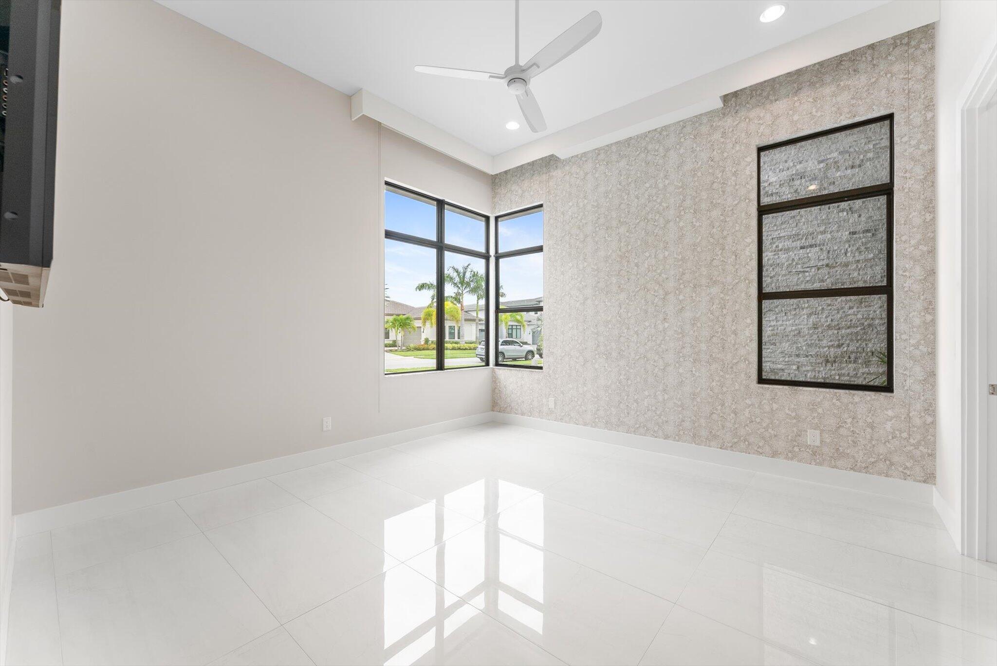 9794 Chianti Classico Terrace Boca Raton, FL 33496 - Photo 88 of 118 an empty room with windows and closet