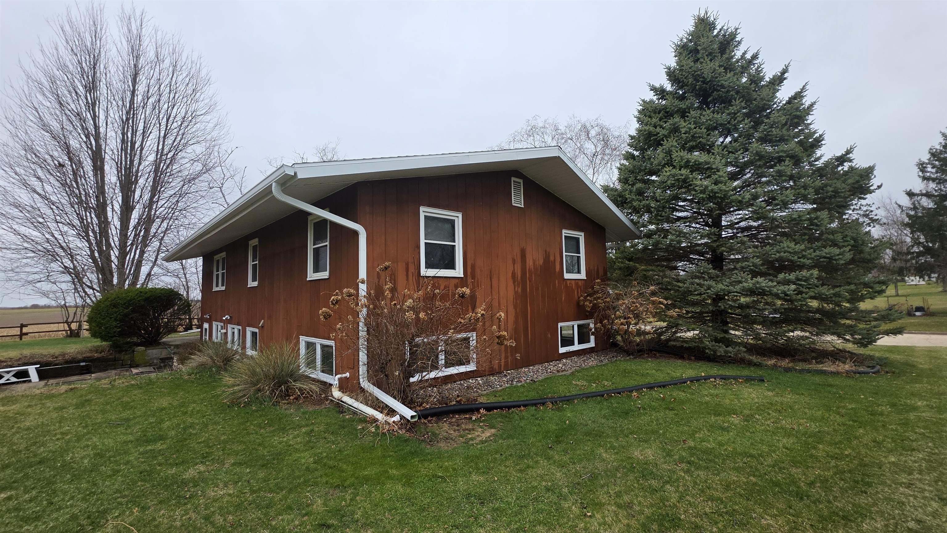 856 Pleasant Street Lancaster, WI 53813 - Photo 9 of 46