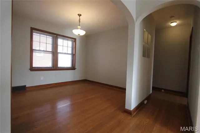 $1,000 | 6601 Alamo Avenue, Unit 2E, Clayton, MO 63105