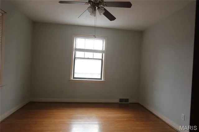 $1,000 | 6601 Alamo Avenue, Unit 2E, Clayton, MO 63105