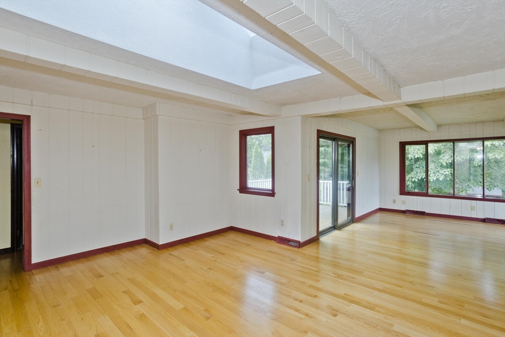 27 Chestnut Hill Road South Hadley, MA 01075 - Photo 15 of 37 Gallery Image 15