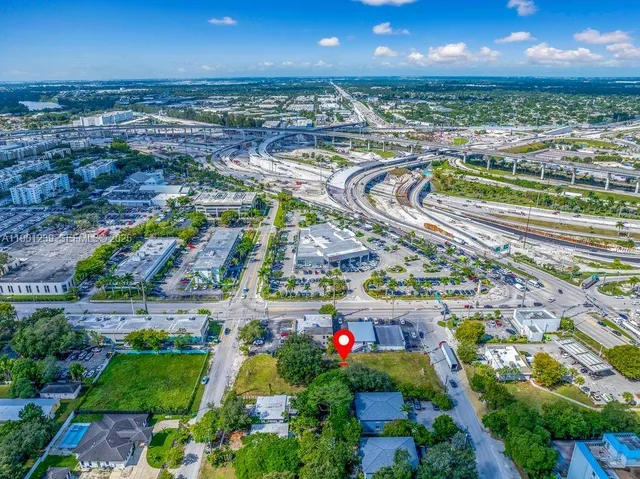 $945,000 | 137 Northwest 165th Street, Miami, FL 33169