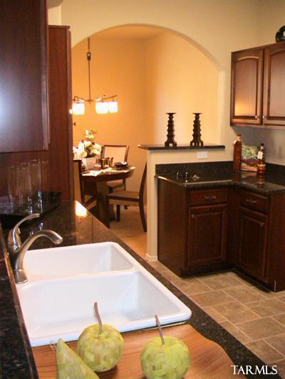 2550 East River Road, Unit 18105 Tucson, AZ 85718 - Photo 8 of 13