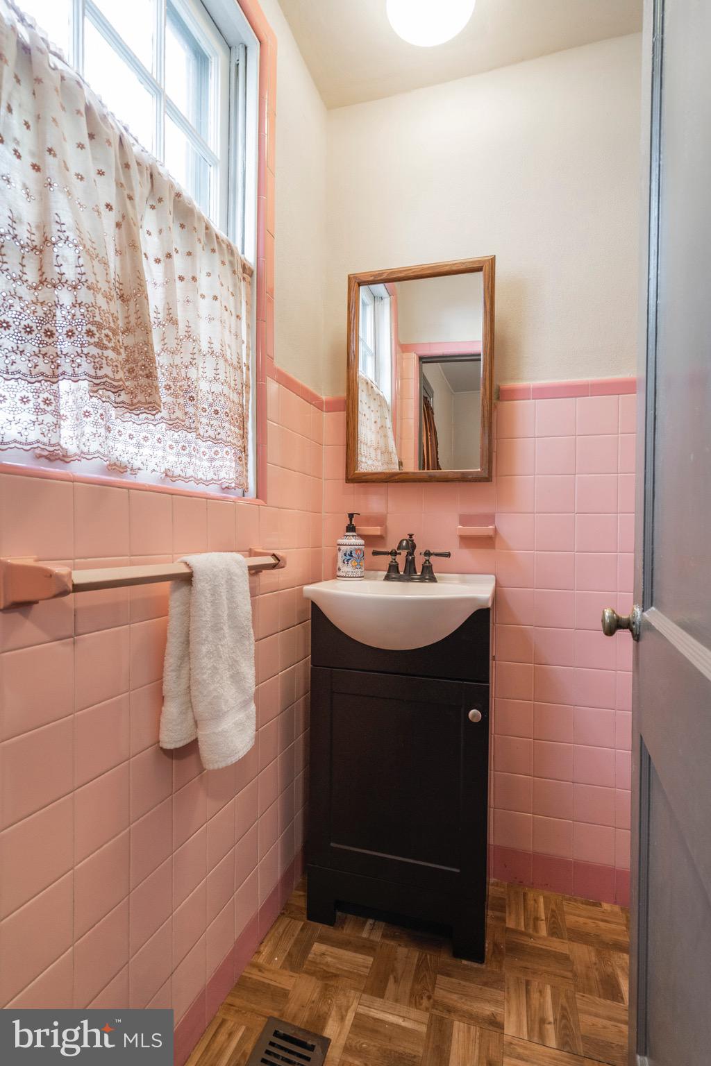 303 Willow Road Oreland, PA 19075 - Photo 16 of 27 First floor half bath