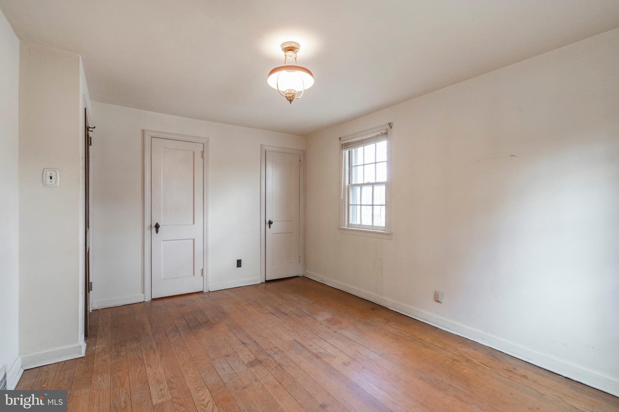 303 Willow Road Oreland, PA 19075 - Photo 23 of 27 Third bedroom